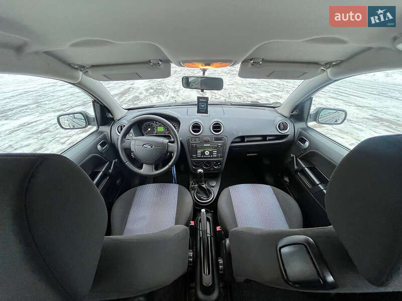 Хетчбек Ford Fusion 2005 в Бару