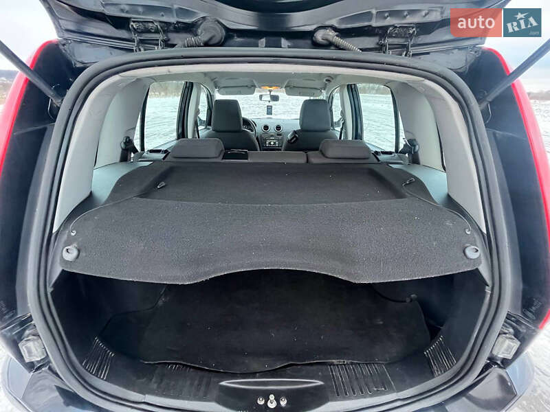 Хетчбек Ford Fusion 2005 в Бару