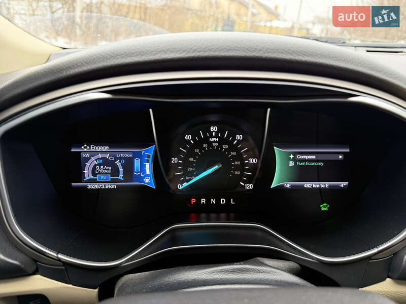 Седан Ford Fusion 2016 в Києві