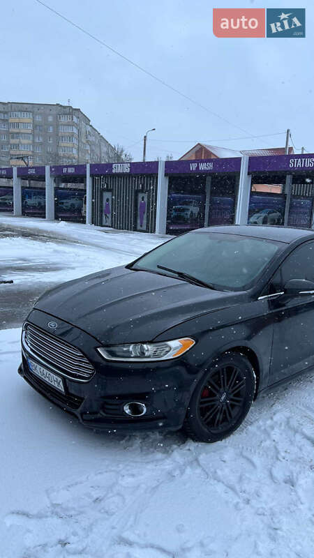 Седан Ford Fusion 2013 в Рівному