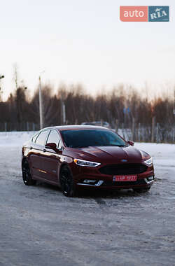 Седан Ford Fusion 2018 в Дубні