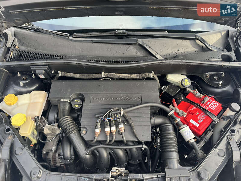 Хетчбек Ford Fusion 2011 в Ніжині