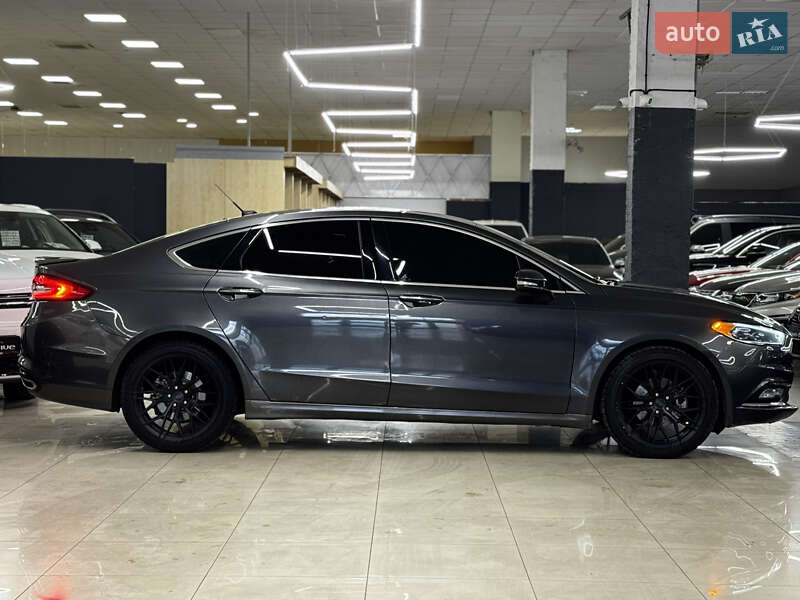 Седан Ford Fusion 2016 в Миколаєві