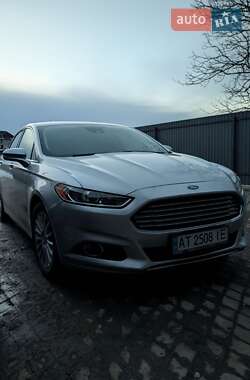 Седан Ford Fusion 2013 в Косові