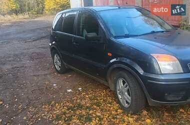 Хэтчбек Ford Fusion 2003 в Нововолынске