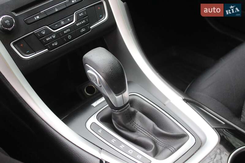 Седан Ford Fusion 2016 в Дніпрі фото 25 Седан Ford Fusion 2016 в Дніпрі