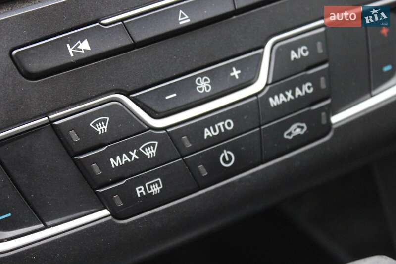 Седан Ford Fusion 2016 в Дніпрі фото 24 Седан Ford Fusion 2016 в Дніпрі