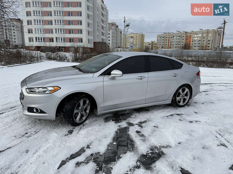 Седан Ford Fusion 2014 в Виннице