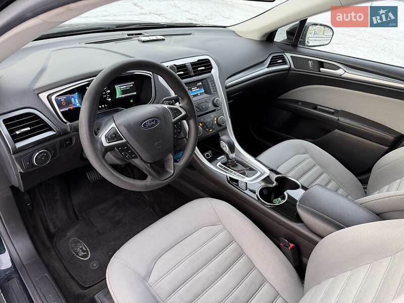 Седан Ford Fusion 2014 в Киеве