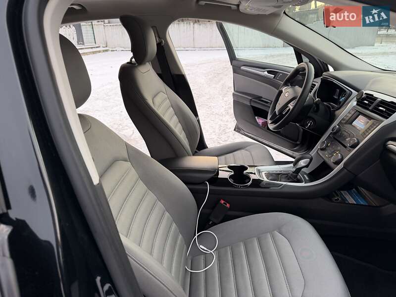 Седан Ford Fusion 2014 в Киеве