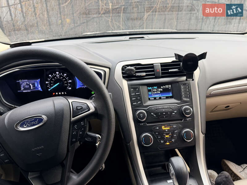 Седан Ford Fusion 2013 в Киеве