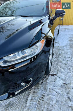 Седан Ford Fusion 2015 в Тернополі