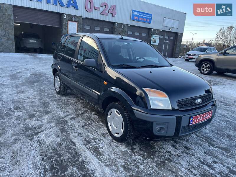 Хетчбек Ford Fusion 2008 в Луцьку