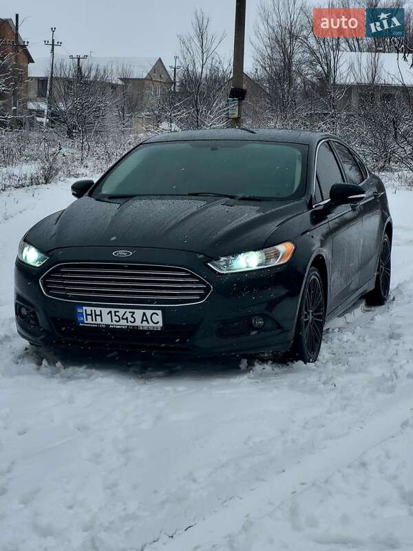 Седан Ford Fusion 2013 в Запоріжжі фото Седан Ford Fusion 2013 в Запоріжжі