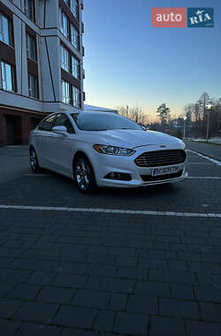 Седан Ford Fusion 2015 в Івано-Франківську
