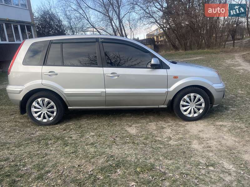 Хэтчбек Ford Fusion 2010 в Нежине