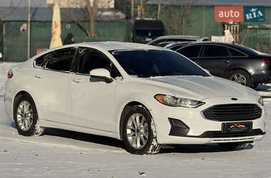 Седан Ford Fusion 2019 в Києві