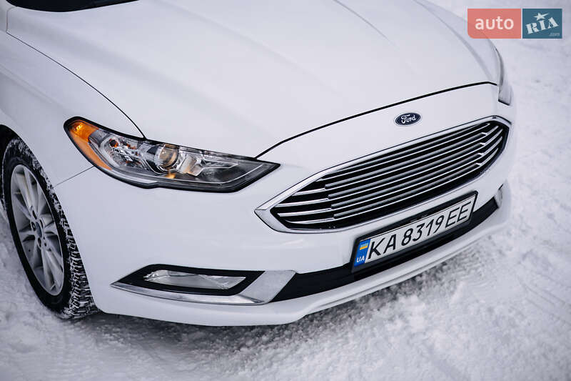 Седан Ford Fusion 2017 в Умані