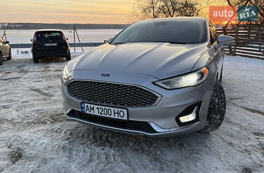 Седан Ford Fusion 2020 в Малине