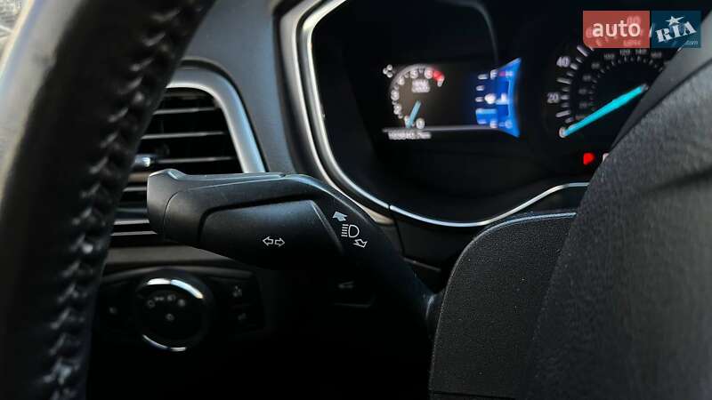 Седан Ford Fusion 2015 в Киеве фото 18 Седан Ford Fusion 2015 в Киеве