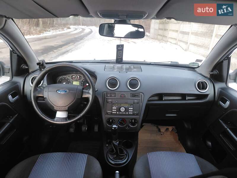 Хетчбек Ford Fusion 2009 в Рівному фото 6 Хетчбек Ford Fusion 2009 в Рівному