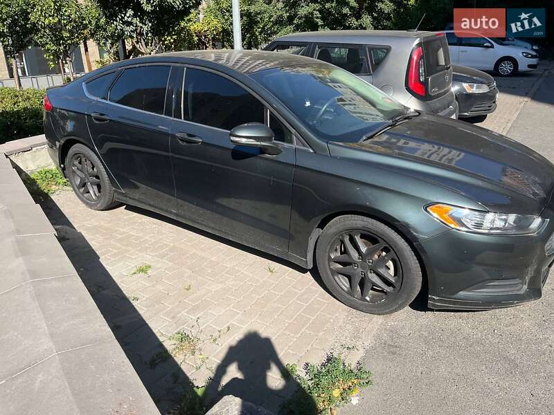 Седан Ford Fusion 2015 в Харькове