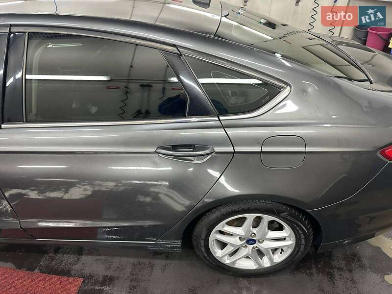 Седан Ford Fusion 2015 в Киеве