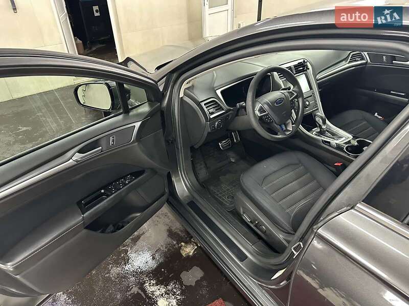 Седан Ford Fusion 2015 в Киеве