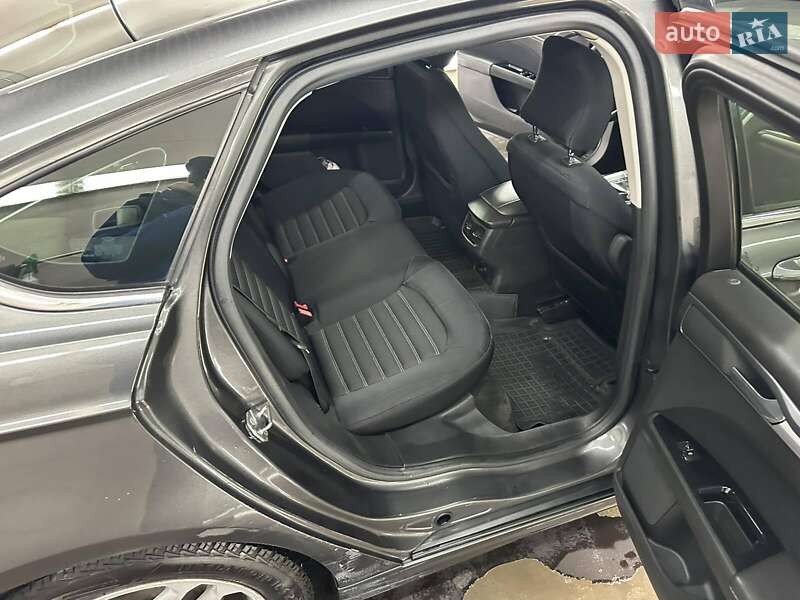 Седан Ford Fusion 2015 в Киеве