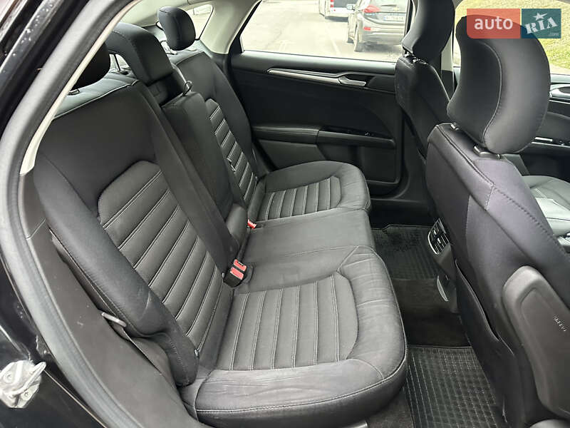 Седан Ford Fusion 2014 в Києві