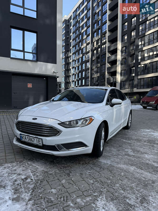Седан Ford Fusion 2016 в Івано-Франківську