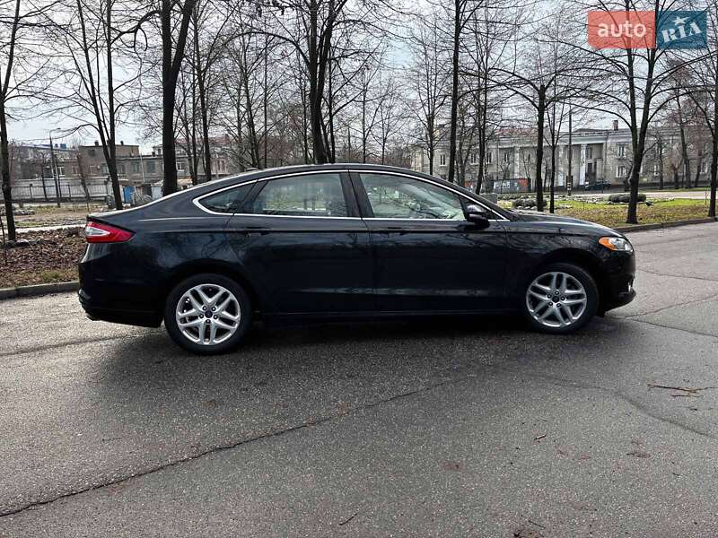 Седан Ford Fusion 2014 в Запоріжжі