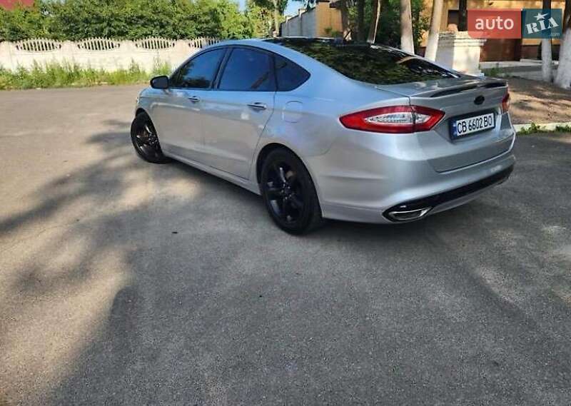Седан Ford Fusion 2015 в Корюковке