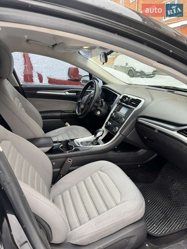 Седан Ford Fusion 2014 в Хмельницькому