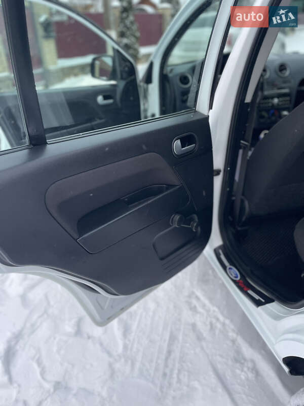 Хетчбек Ford Fusion 2011 в Вінниці