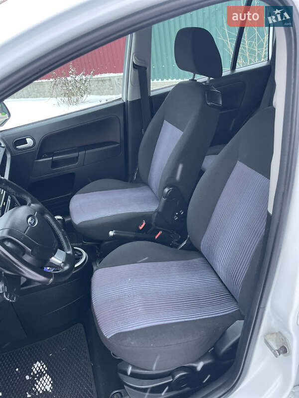 Хетчбек Ford Fusion 2011 в Вінниці