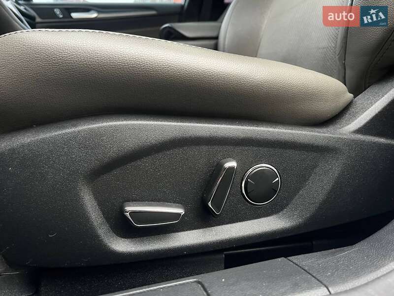 Седан Ford Fusion 2016 в Киеве