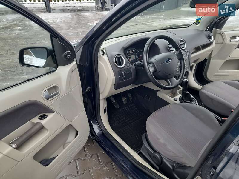Хетчбек Ford Fusion 2006 в Вінниці