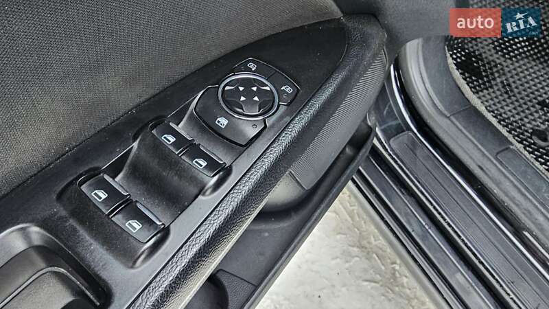Седан Ford Fusion 2016 в Новояворівську фото 18 Седан Ford Fusion 2016 в Новояворівську