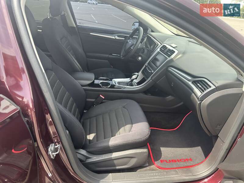 Седан Ford Fusion 2013 в Києві фото 8 Седан Ford Fusion 2013 в Києві