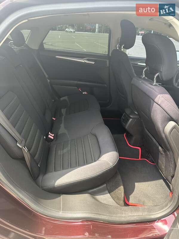 Седан Ford Fusion 2013 в Києві фото 10 Седан Ford Fusion 2013 в Києві