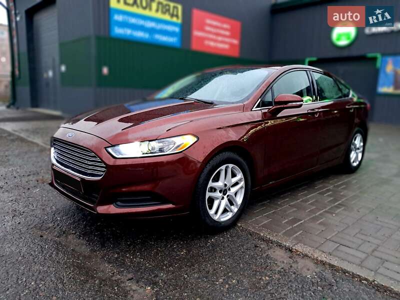 Седан Ford Fusion 2015 в Запоріжжі