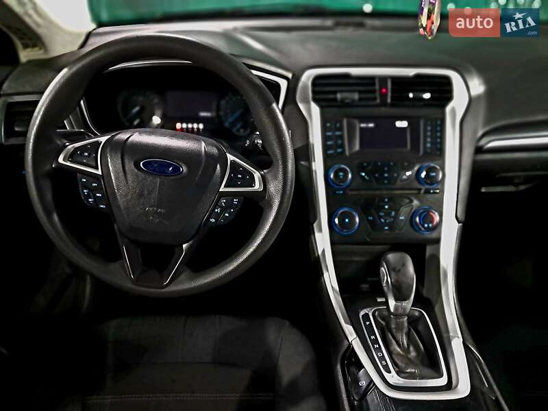 Седан Ford Fusion 2015 в Запоріжжі