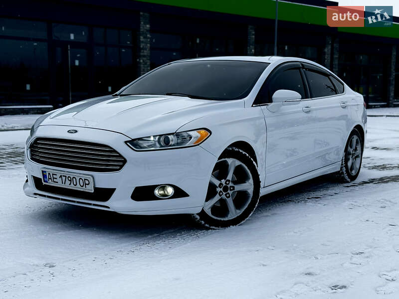Седан Ford Fusion 2014 в Днепре