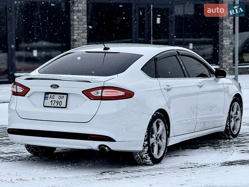 Седан Ford Fusion 2014 в Днепре
