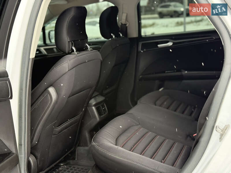 Седан Ford Fusion 2014 в Днепре