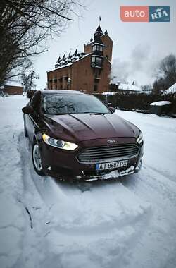 Седан Ford Fusion 2015 в Радомишлі