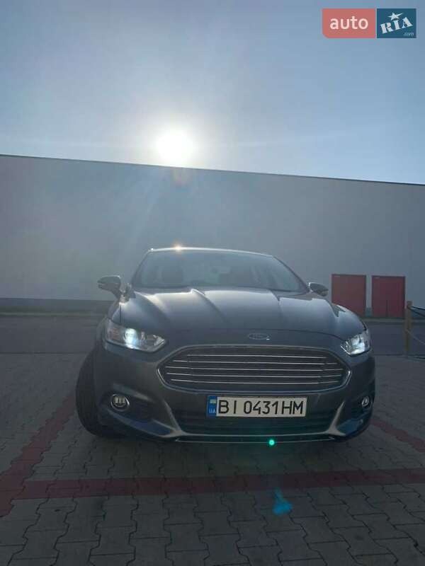 Седан Ford Fusion 2013 в Полтаві