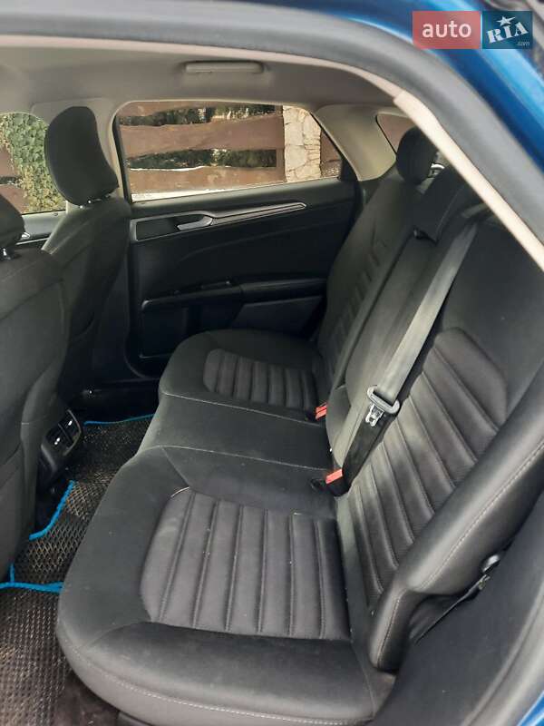 Седан Ford Fusion 2016 в Києві