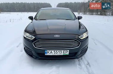 Седан Ford Fusion 2015 в Києві
